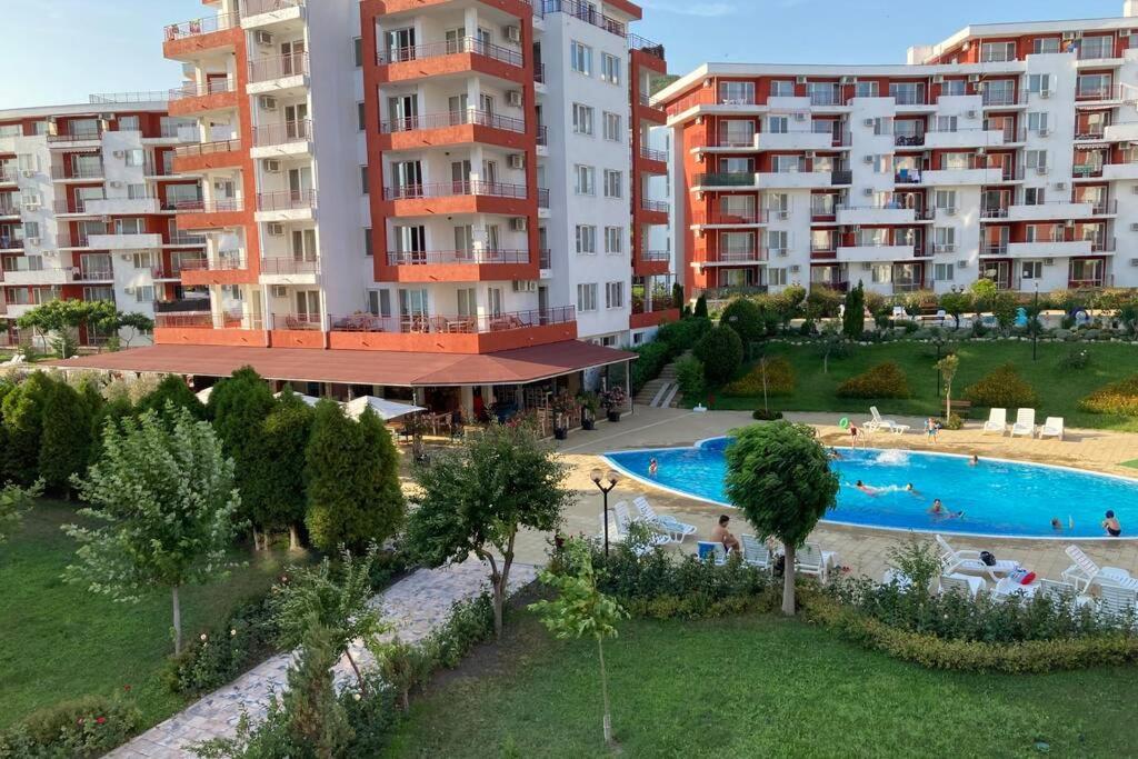 Marina View Fort Beach Studio Sveti Vlas Ngoại thất bức ảnh